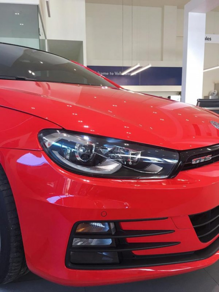 Đỏ may mắn, Scirocco STG bức phá trong từng chi tiết