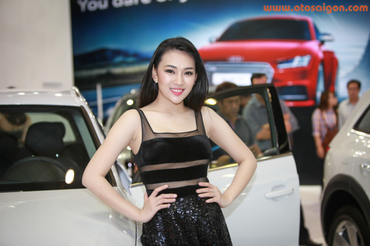 Bóng hồng tại Vietnam Motor Show 2014