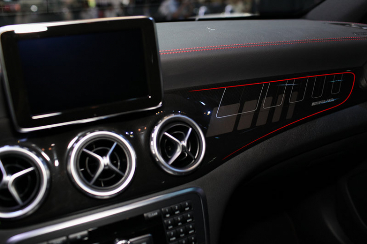 [VMS 2014] Mercedes-Benz đẳng cấp với màn ra mắt ấn tượng
