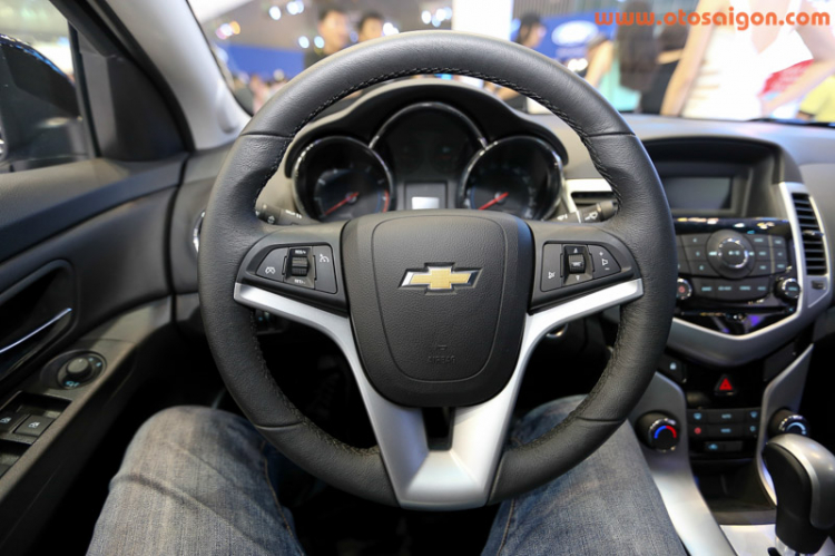 [VMS 2014] Cận cảnh Chevrolet Cruze Black Edition