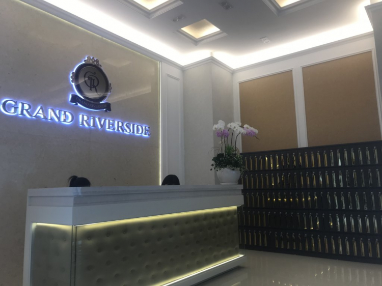 Lăn tăn căn hộ GRAND RIVERSIDE Q4