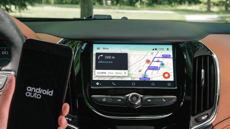 Sau Apple CarPlay, Toyota sẽ cập nhật Android Auto cho hệ thống giải trí