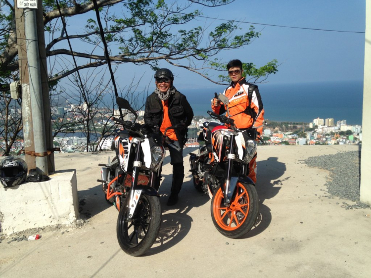 Hỏi dìa xe KTM Duke 390? Hỏi dìa xe KTM Duke 390?