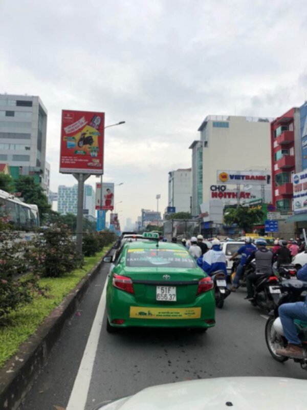 Kẹt xe SML khu TC -HHT