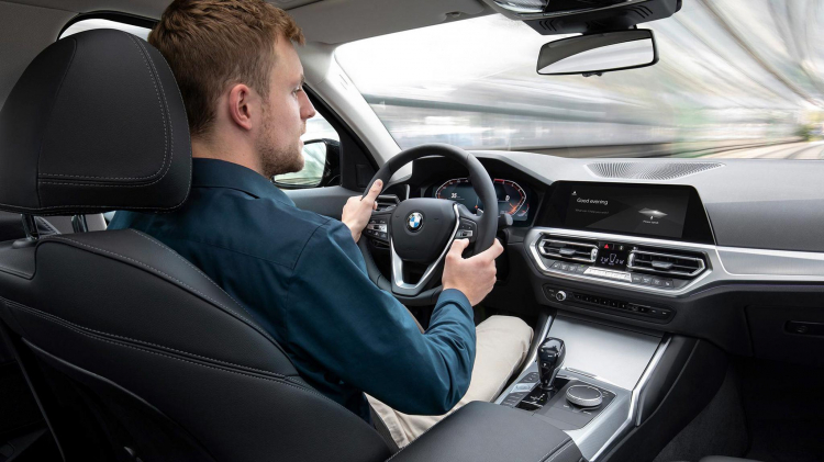 [PMS 2018] BMW 3-Series 2019 (G20) chính thức ra mắt; đột phá về thiết kế, trang bị nhiều công nghệ