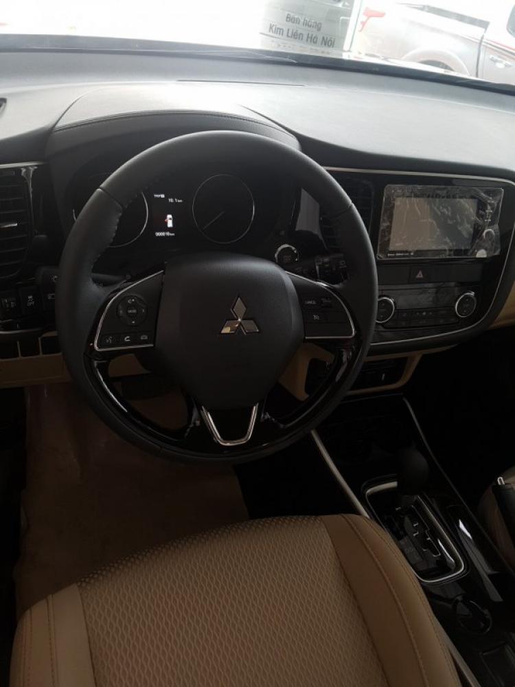 Mitsubishi Outlander giá tốt