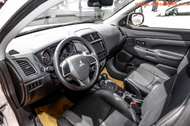[VMS 2014] Cận cảnh Mitsubishi Attrage và Outlander Sport