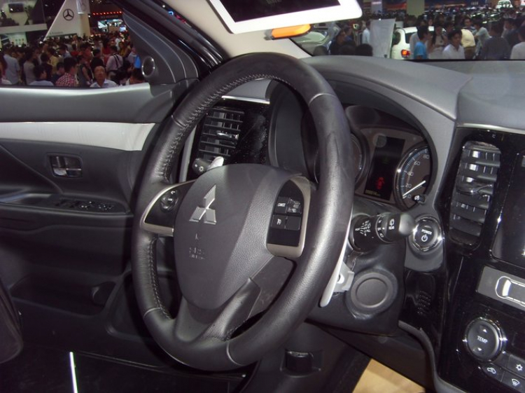 Chi tiết Mitsubishi Outlander Sport vừa ra mắt thị trường Việt Chi tiết Mitsubishi Outlander Sport vừa ra mắt thị trường Việt