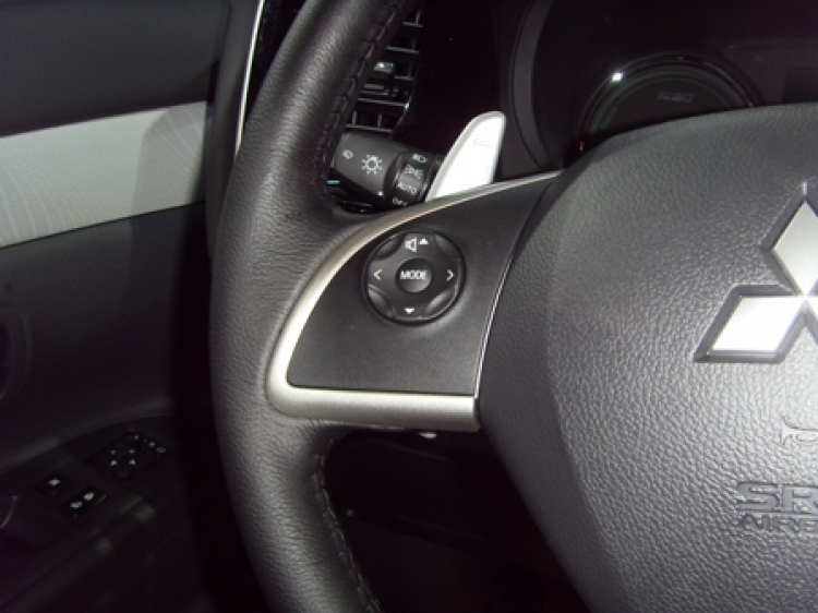 Chi tiết Mitsubishi Outlander Sport vừa ra mắt thị trường Việt Chi tiết Mitsubishi Outlander Sport vừa ra mắt thị trường Việt