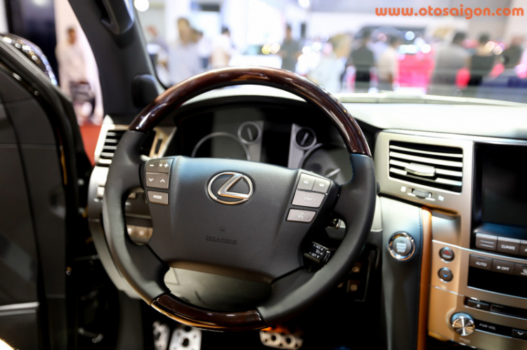 [VMS 2014] Lexus LX570: SUV hạng sang được người Việt ưa chuộng
