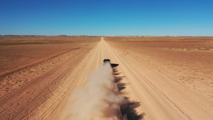 Hành trình đi tìm "Ngọc mắt Mèo" ở Coober Pedy, South Australia với Colorado và Trailblazer