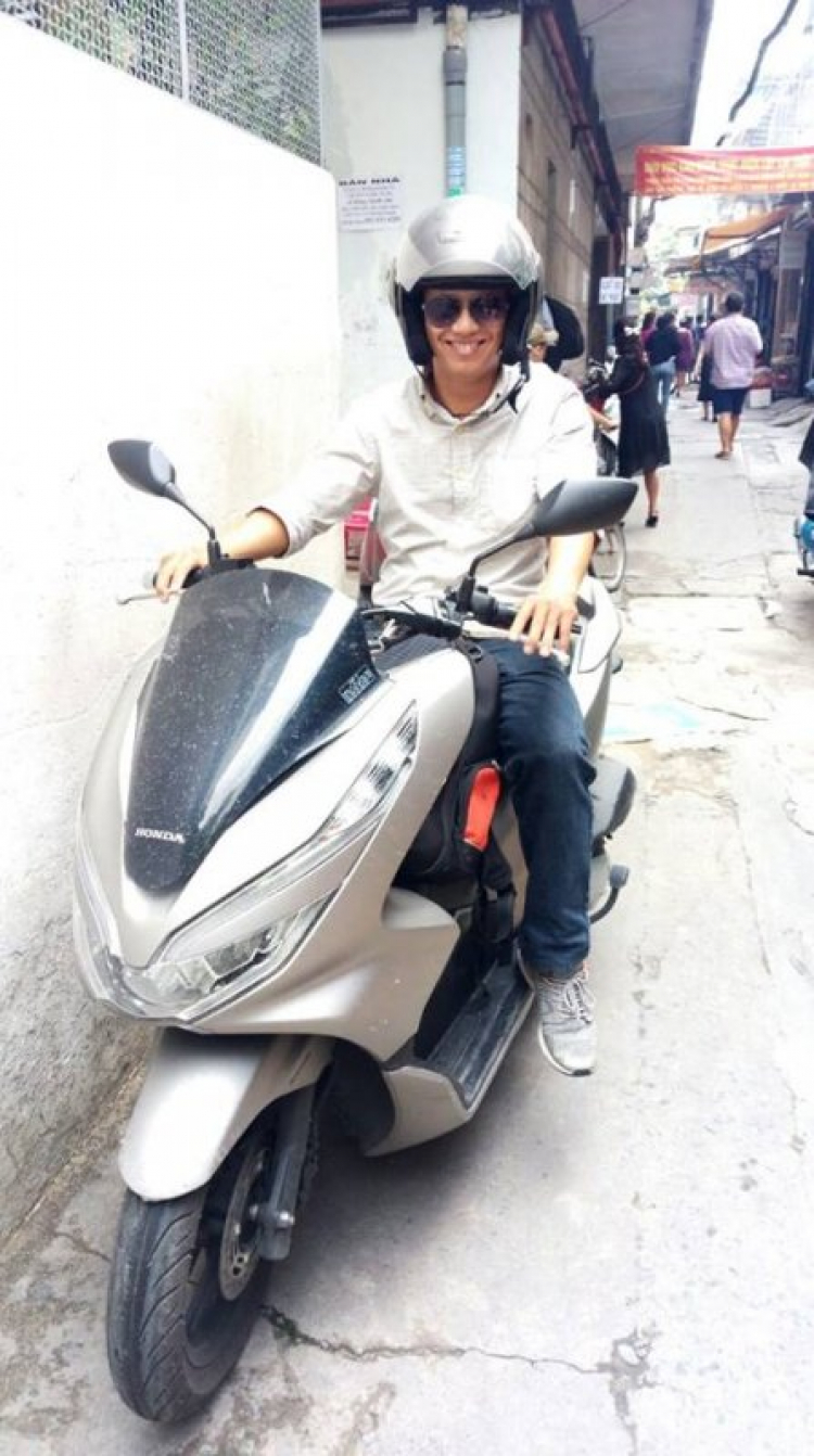 Honda PCX Hybrid 150, có anh nào khoái không? Honda PCX Hybrid 150, có anh nào khoái không?