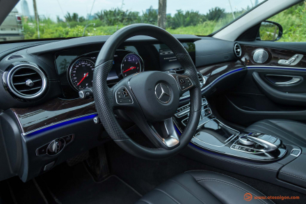 OtoSaigon-Mercedes-Benz-Certified-E-250-1.jpg