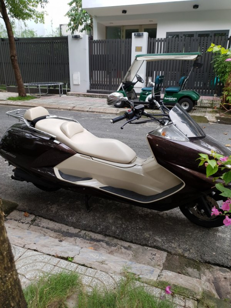 Honda PCX Hybrid 150, có anh nào khoái không?