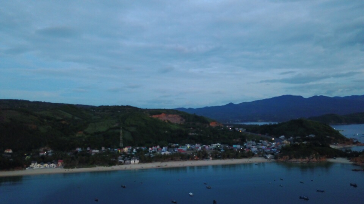 Có thị trấn, làng chài nhỏ ven biển nào đẹp, yên bình ko mấy anh? Có thị trấn, làng chài nhỏ ven biển nào đẹp, yên bình ko mấy anh?