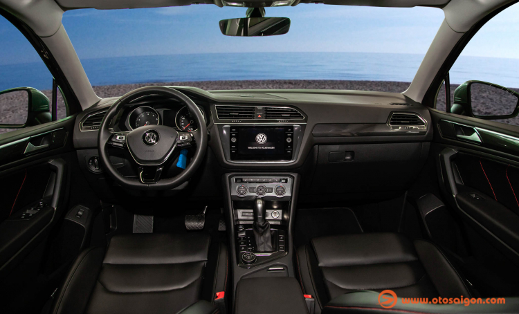 Đánh giá Volkswagen Tiguan Allspace 2018: chiếc SUV 5+2 tiệm cận xe sang có giá 1,699 tỷ đồng Đánh giá Volkswagen Tiguan Allspace 2018: chiếc SUV 5+2 tiệm cận xe sang có giá 1,699 tỷ đồng