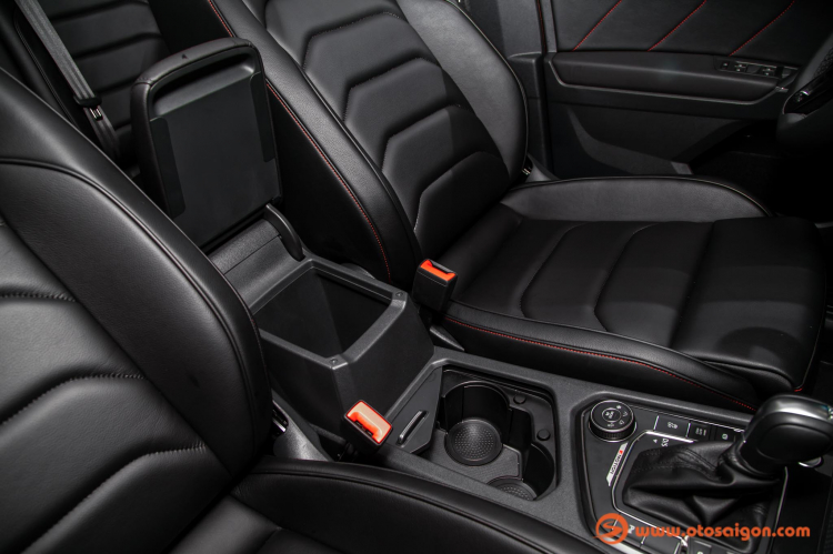 Đánh giá Volkswagen Tiguan Allspace 2018: chiếc SUV 5+2 tiệm cận xe sang có giá 1,699 tỷ đồng Đánh giá Volkswagen Tiguan Allspace 2018: chiếc SUV 5+2 tiệm cận xe sang có giá 1,699 tỷ đồng