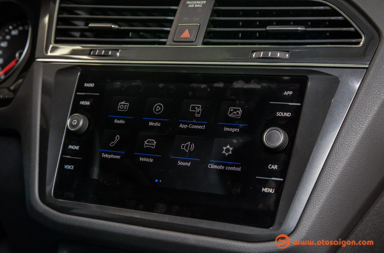Đánh giá Volkswagen Tiguan Allspace 2018: chiếc SUV 5+2 tiệm cận xe sang có giá 1,699 tỷ đồng Đánh giá Volkswagen Tiguan Allspace 2018: chiếc SUV 5+2 tiệm cận xe sang có giá 1,699 tỷ đồng