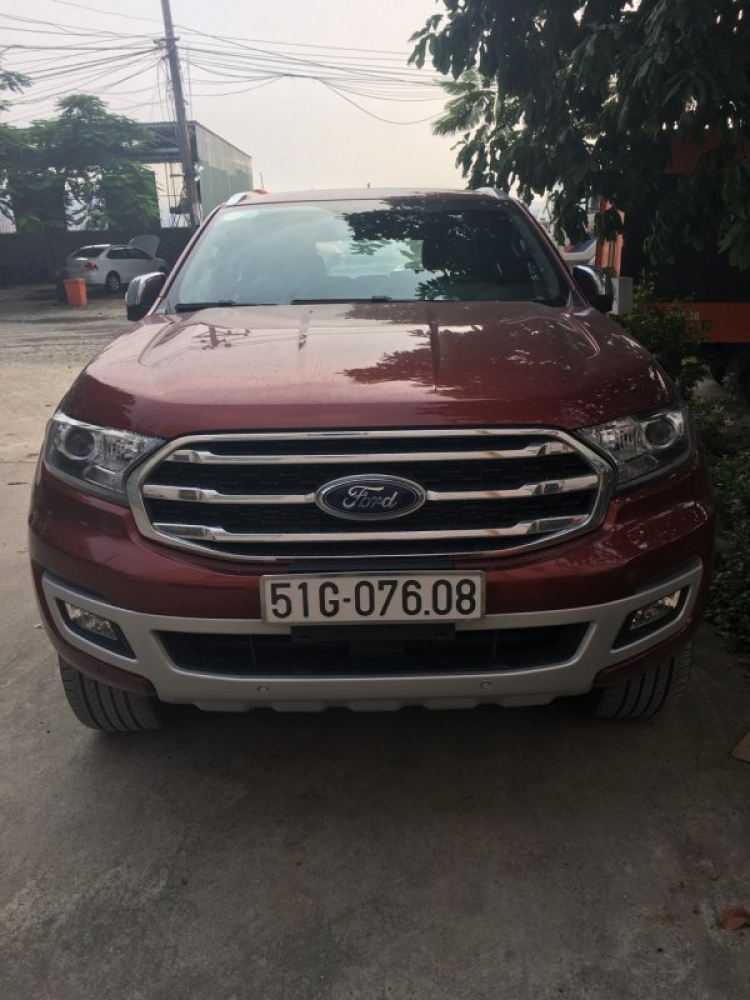 Cảm nhận đầu tiên về Ford Everest 2018 Bi-turbo – Máy êm, số mượt, tăng tốc tốt.