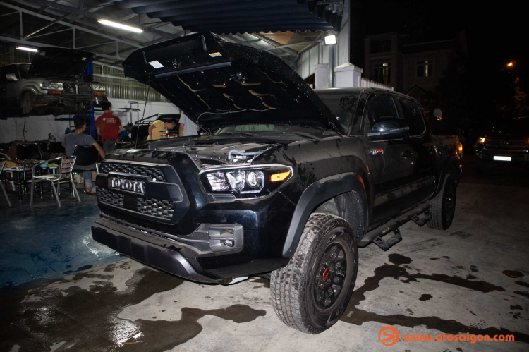 Khui công Toyota Tacoma TRD PRO đầu tiên tại Việt Nam trong đêm