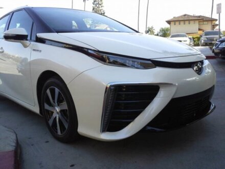 Toyota-mirai-2016.jpg