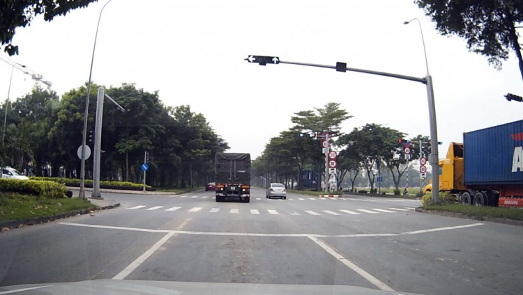 Đèn tín hiệu Nguyễn văn Linh Q.7 Đèn tín hiệu Nguyễn văn Linh Q.7