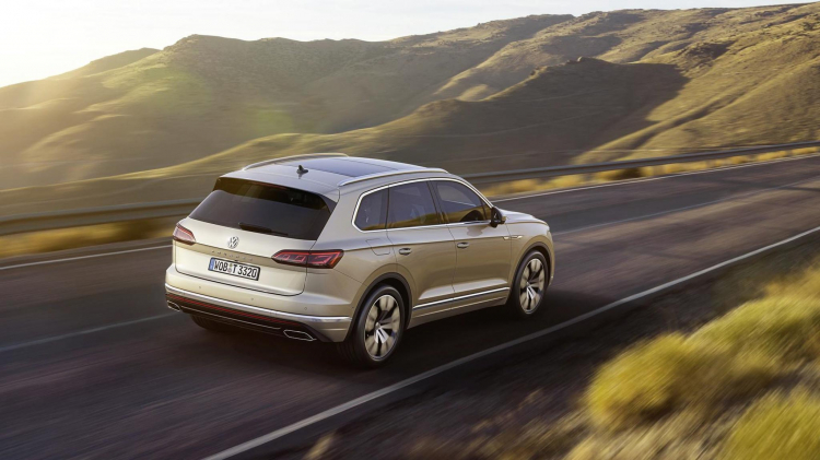 SUV Volkswagen Touareg 2019 thế hệ thứ 3 về Việt Nam; sắp ra mắt tại VMS 2018