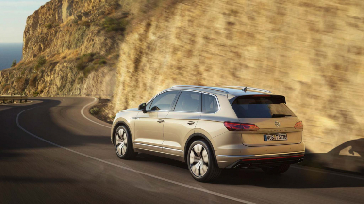 SUV Volkswagen Touareg 2019 thế hệ thứ 3 về Việt Nam; sắp ra mắt tại VMS 2018