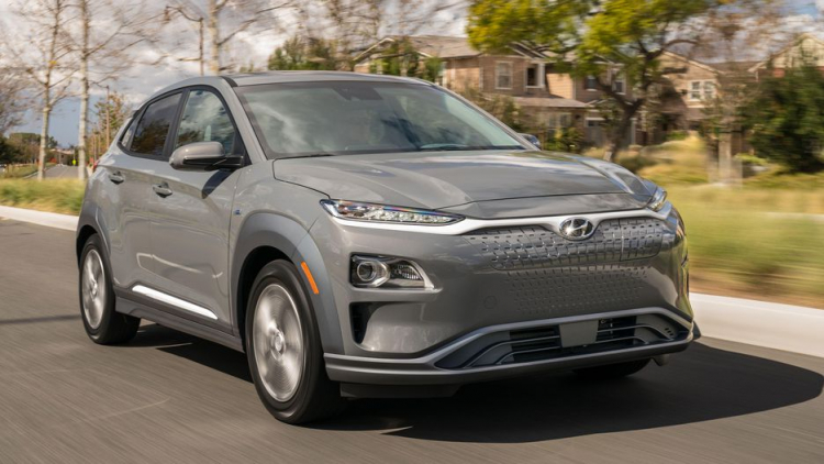 Hyundai Kona EV Đã Lăn Bánh Ở Beverly Hill, Chuẩn Bị Ra Mắt Năm 2019