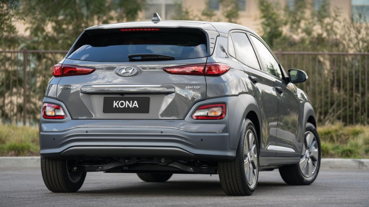 Hyundai Kona EV Đã Lăn Bánh Ở Beverly Hill, Chuẩn Bị Ra Mắt Năm 2019