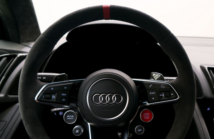 Audi giới thiệu R8 V10 Plus phiên bản đặc biệt; giảm trọng lượng và tăng hiệu quả khí động học