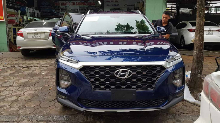 Hình ảnh chi tiết Hyundai Santa Fe 2019 mới thuộc phiên bản cao cấp tại Việt Nam