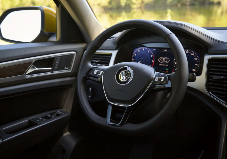 Đối thủ của Toyota Highlander và Ford Explorer: Volkswagen Atlas 2019 có giá từ 31.890 USD tại Mỹ