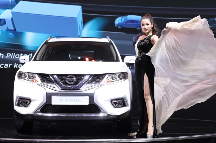 [VMS 2018] Gian hàng Nissan; xem Sunny Q-Series, X-Trail V-Series, Navara Premium Z và Terra