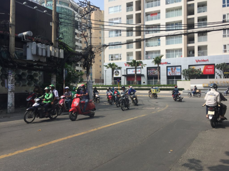 Lỗi không xi nhan khi vào đường cong ? Lỗi không xi nhan khi vào đường cong ?