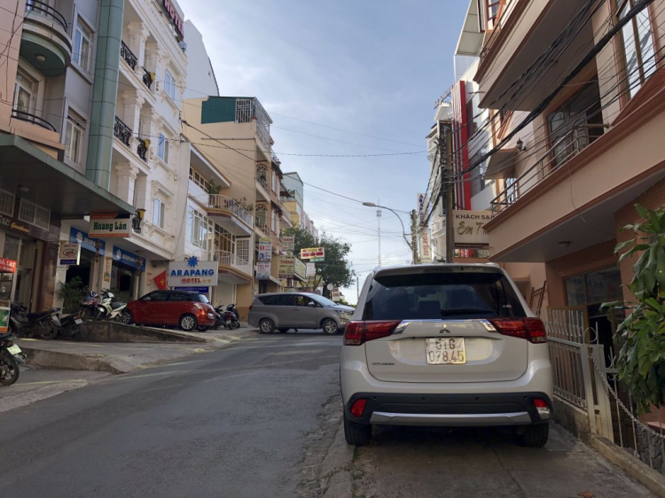 Cảm nhận Mitsubishi Outlander 2.0 STD 2018: Chiếc xe cho cảm xúc mãnh liệt! Cảm nhận Mitsubishi Outlander 2.0 STD 2018: Chiếc xe cho cảm xúc mãnh liệt!