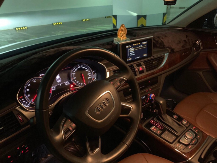 HCM-Bán xe Audi A6 model 2016 sx 2015 đen-nội thất nâu bs SG đi được 14.300km
