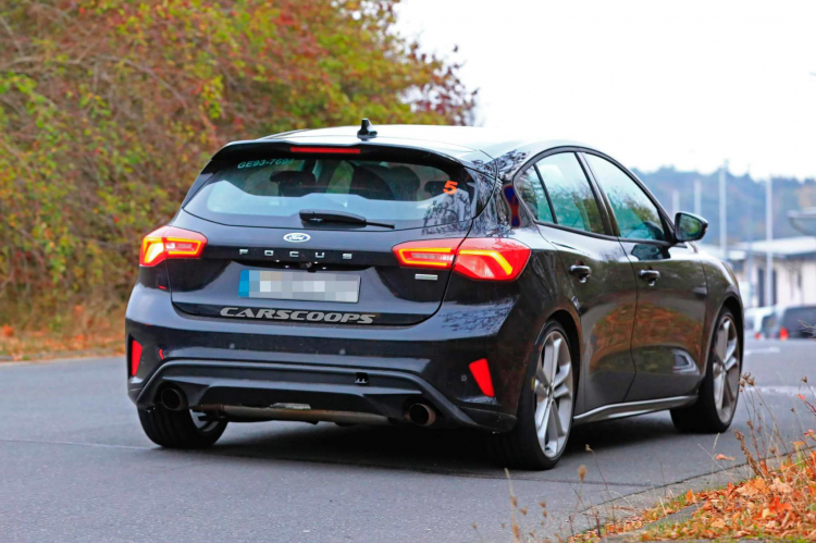 Ford Focus ST 2019 lộ ảnh thực tế, giá dự kiến 835 triệu đồng