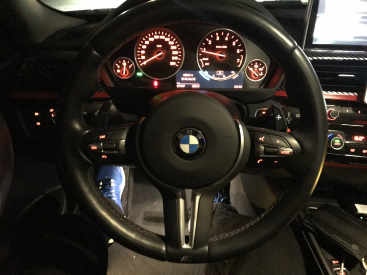 Em khoe BMW F30 của em lên vài món cơ bản; mong giao lưu với các bác
