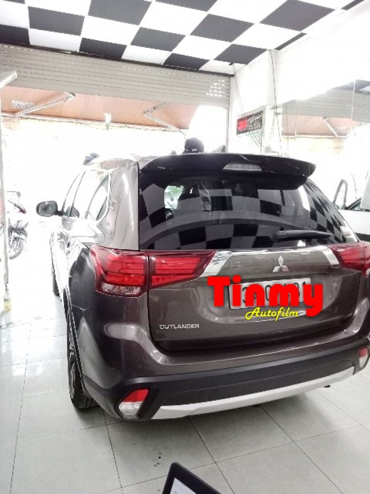 Dán phim cách nhiệt cho Mitsubishi Jolie - Em nóng phỏng tay luôn Dán phim cách nhiệt cho Mitsubishi Jolie - Em nóng phỏng tay luôn