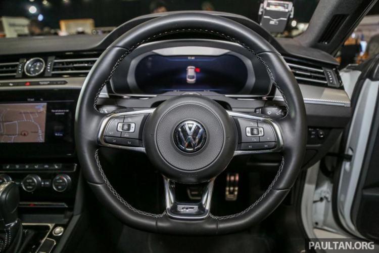 Ảnh thực tế Volkswagen Arteon 2019 tại Malaysia; chiếc sedan phong cách coupe tuyệt đẹp