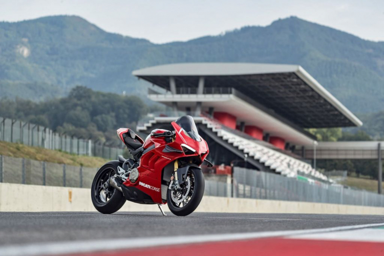 Ducati Panigale V4R ra mắt, công suất 234 ngựa, vòng tua cực đại 16,500 rpm