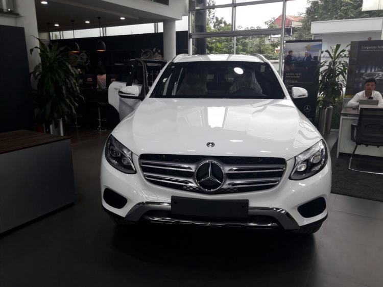 Cần mua Mercedes GLC 250 2018 lướt