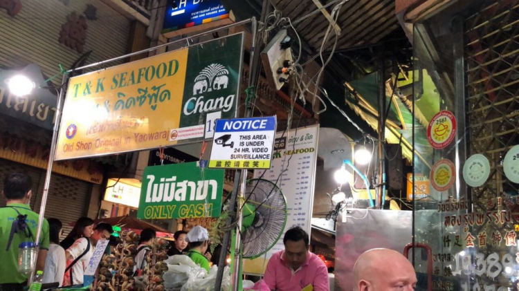 Nhờ tư zấn - Bangkok only -> chơi gì ăn gì.