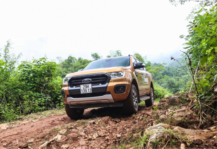 Chấm điểm “chiến binh” Ford Ranger Wildtrak 2.0 bi-turbo 2018 mới tham chiến