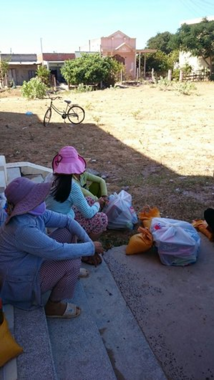 GMFC - Hình ảnh chuyến Off Phan Thiết kết hợp từ thiện 22-24/11/2014 GMFC - Hình ảnh chuyến Off Phan Thiết kết hợp từ thiện 22-24/11/2014