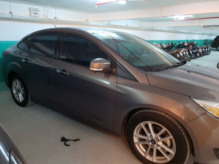 Cần bán Ford Focus Trend 2017 Nâu Sedan ODO 19k Cần bán Ford Focus Trend 2017 Nâu Sedan ODO 19k