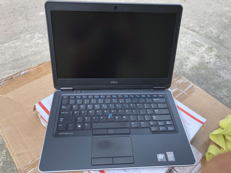 Laptop Dell 7440 mỏng nhẹ đẹp