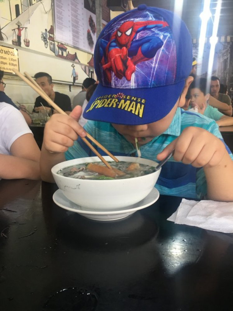 Phở Định 3 Quận 7. Phở Định 3 Quận 7.
