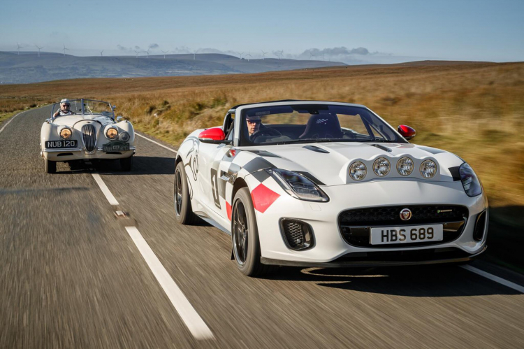 Jaguar giới thiệu xe F-TYPE mui trần loại việt dã